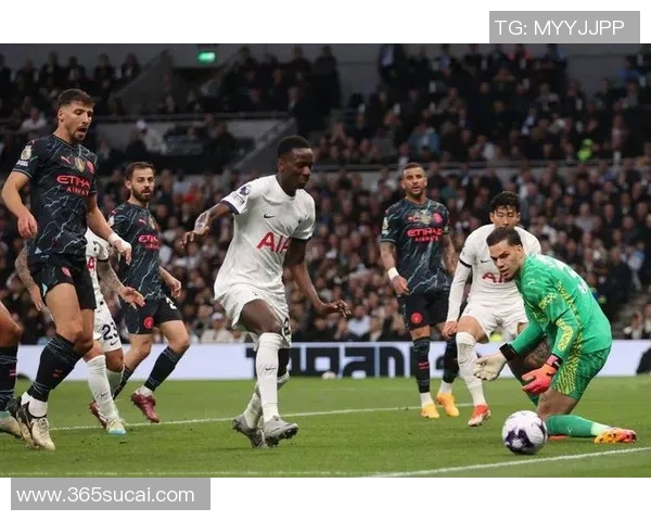 欧冠激战:拜仁与热刺鏖战成平局神扑瞬间成焦点解析战术布置