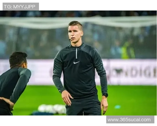 世界杯精彩对决多特蒙德大胜尤文图斯帽子戏法点燃全场热情